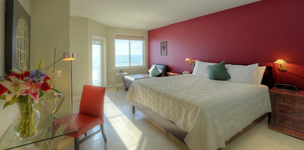 The Oceanfront Stay On Miramarbeach Hmb El Granada Eksteriør bilde