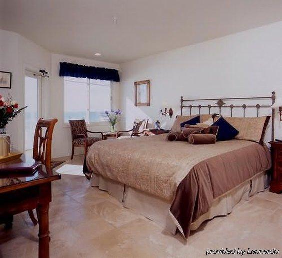 The Oceanfront Stay On Miramarbeach Hmb El Granada Rom bilde