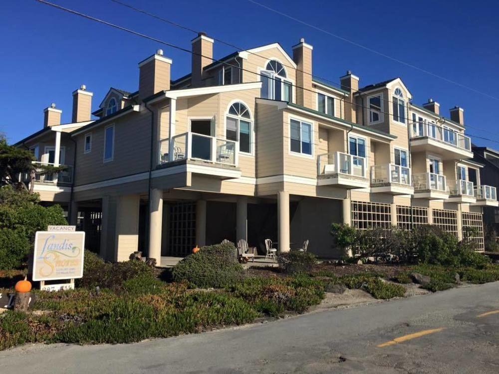 The Oceanfront Stay On Miramarbeach Hmb El Granada Eksteriør bilde
